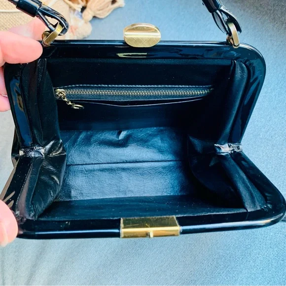 Vintage patent leather bag - Picture 8 of 10